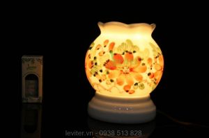 Đèn xông tinh dầu gốm sứ Bát Tràng Họa tiết Hoa cỏ Đỏ