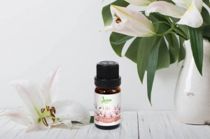 Tinh dầu hoa ly Lily